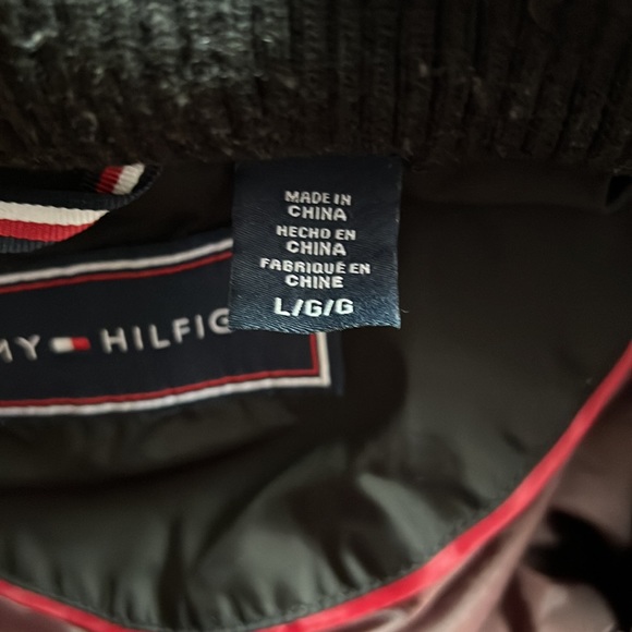 Tommy Hilfiger | Large | 100% Polyester Shell - Picture 8 of 10